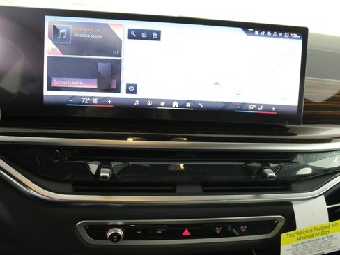 New 2026 BMW X7 xDrive40i w/ Premium Package image 32