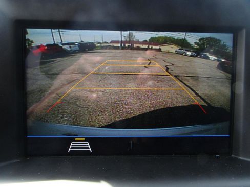 Used 2019 GMC Terrain SLE w/ Driver Convenience Package FWD image 17