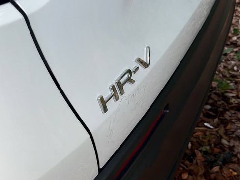 Used 2026 Honda HR-V LX image 10