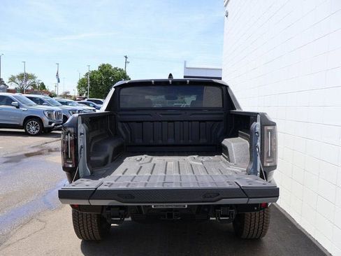 New 2025 GMC Hummer EV 2X w/ LPO, Dark Essentials Package AWD/4WD image 12
