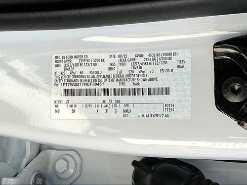 Used 2022 Ford F250 Lariat w/ Lariat Value Package image 22