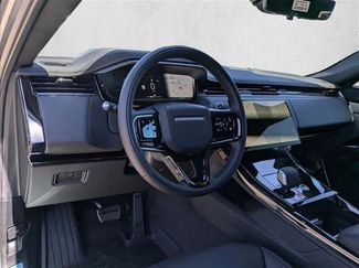 New 2025 Land Rover Range Rover Sport Dynamic SE video 2