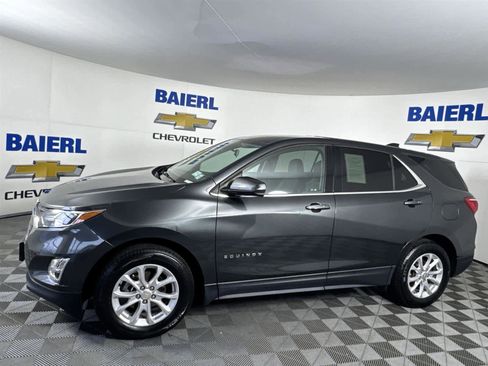 Used 2018 Chevrolet Equinox LT image 2