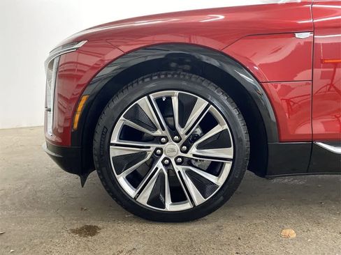 Certified 2025 Cadillac Lyriq Luxury w/ LPO, Floor Liner Package image 12