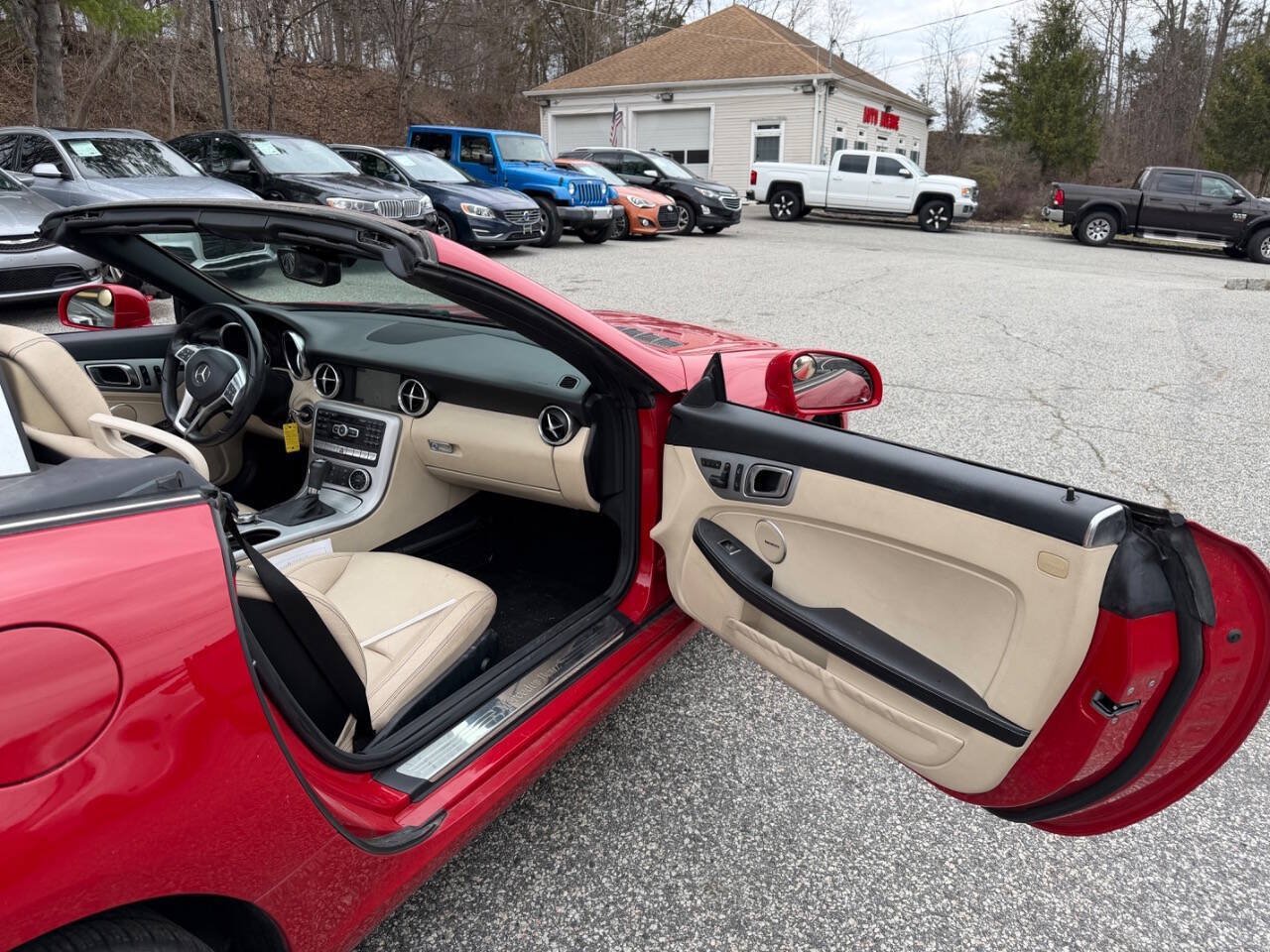 Used 2013 Mercedes-Benz SLK 250 w/ Premium I Pkg image 16