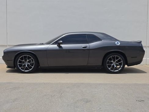 Used 2022 Dodge Challenger GT RWD image 2