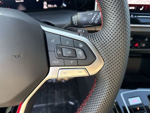 New 2026 Volkswagen GTI SE FWD image 21