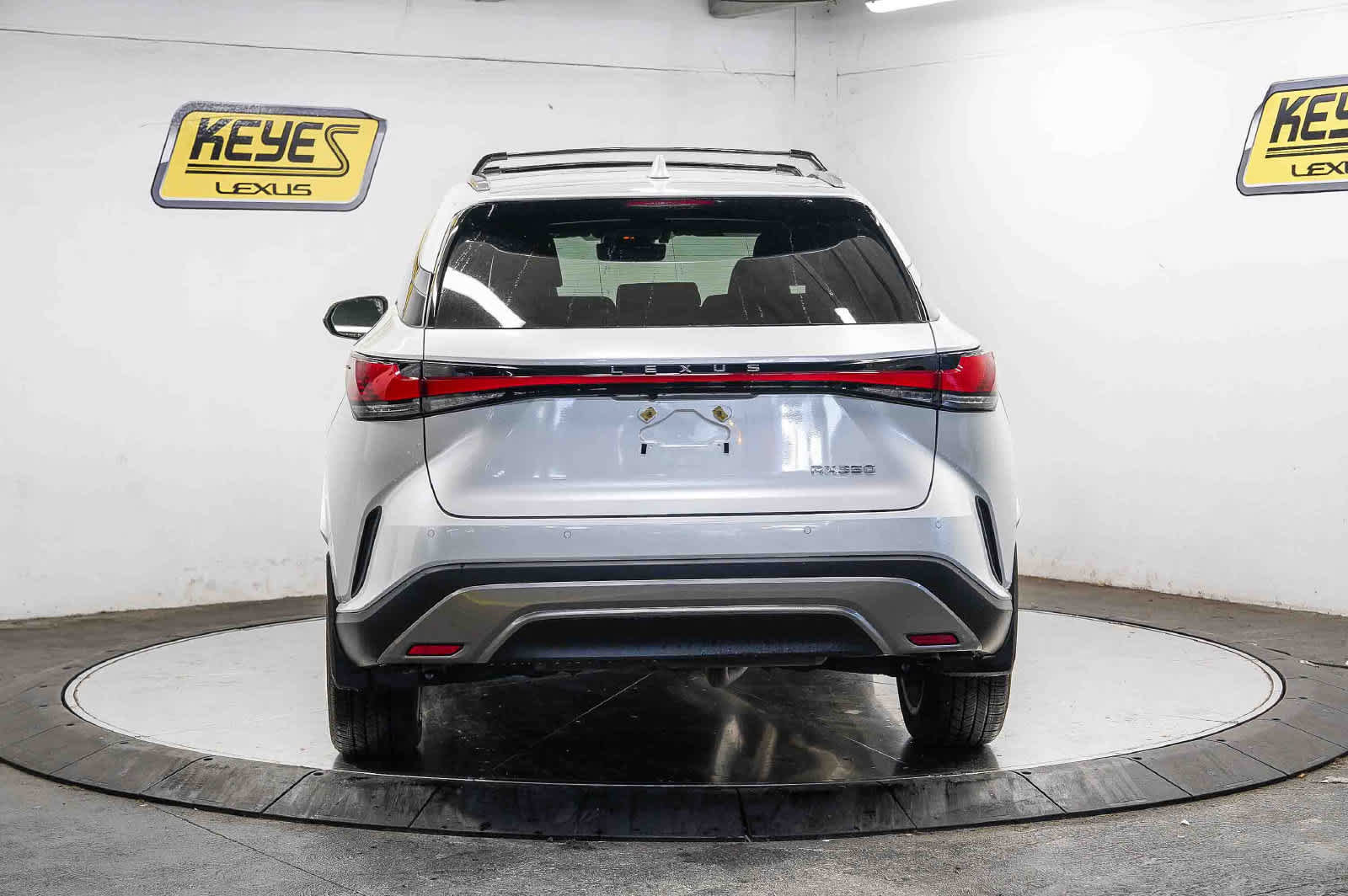 Used 2024 Lexus RX 350 Premium Plus w/ Convenience Package FWD image 3