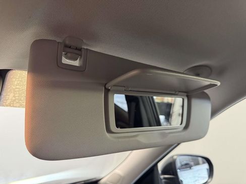 Used 2025 Chevrolet Trax LT w/ Driver Confidence Package image 29