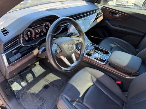 Used 2019 Audi Q8 Premium Plus w/ Premium Plus image 24
