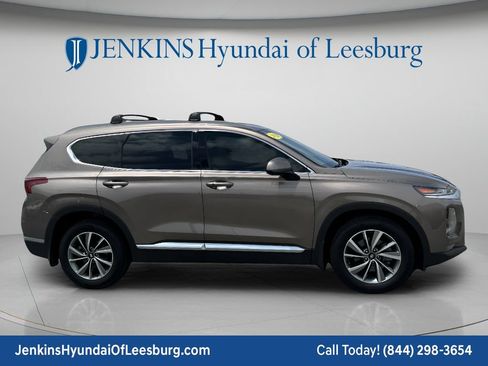 Used 2020 Hyundai Santa Fe SEL w/ Convenience Package FWD image 3