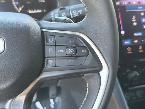 Used 2024 Jeep Grand Cherokee L Limited w/ Trailer Tow Package AWD/4WD image 30
