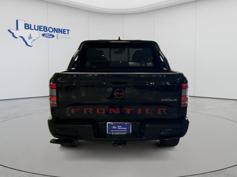 Used 2022 Nissan Frontier Pro-X RWD image 6