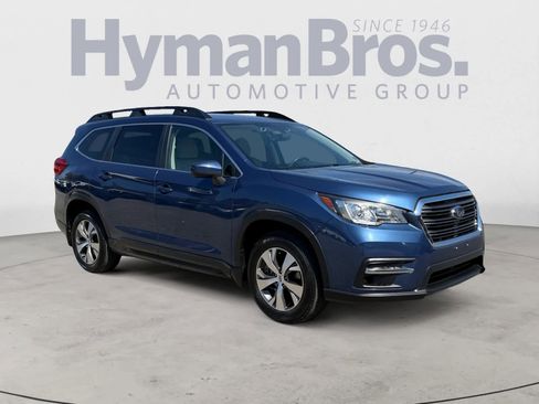 Used 2020 Subaru Ascent Premium w/ Convenience Package image 1