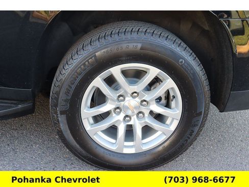 Certified 2024 Chevrolet Suburban LT AWD/4WD image 31