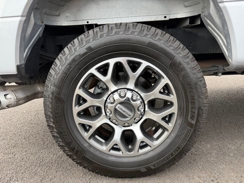 Used 2021 Ford F250 Lariat w/ Lariat Ultimate Package image 10