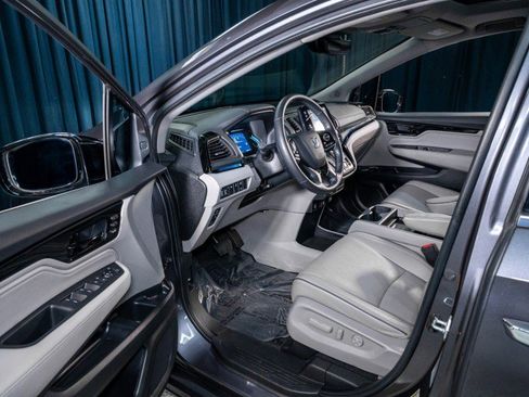 Used 2023 Honda Odyssey Elite image 14