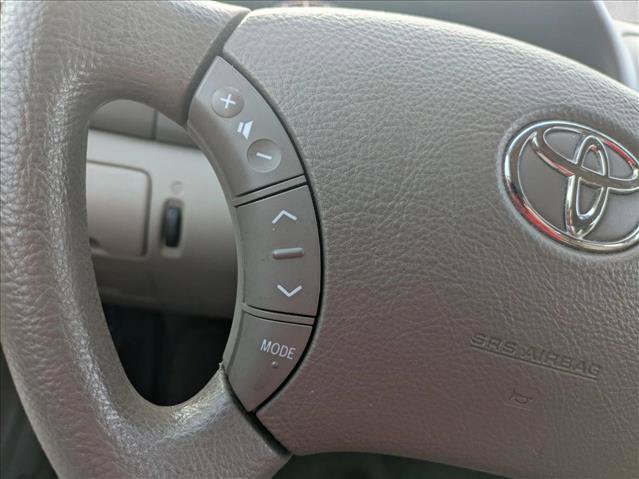 Used 2005 Toyota Camry XLE FWD image 14