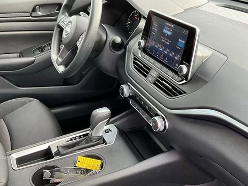 Certified 2025 Nissan Altima 2.5 S image 42