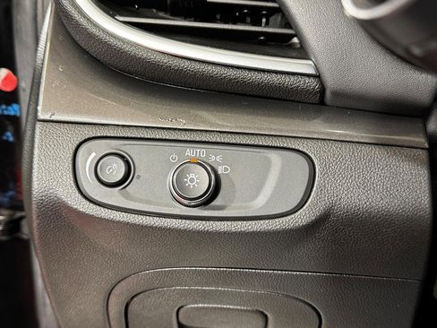 Used 2018 Buick Encore Preferred image 15