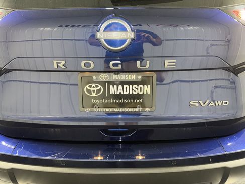 Used 2024 Nissan Rogue SV AWD/4WD image 33