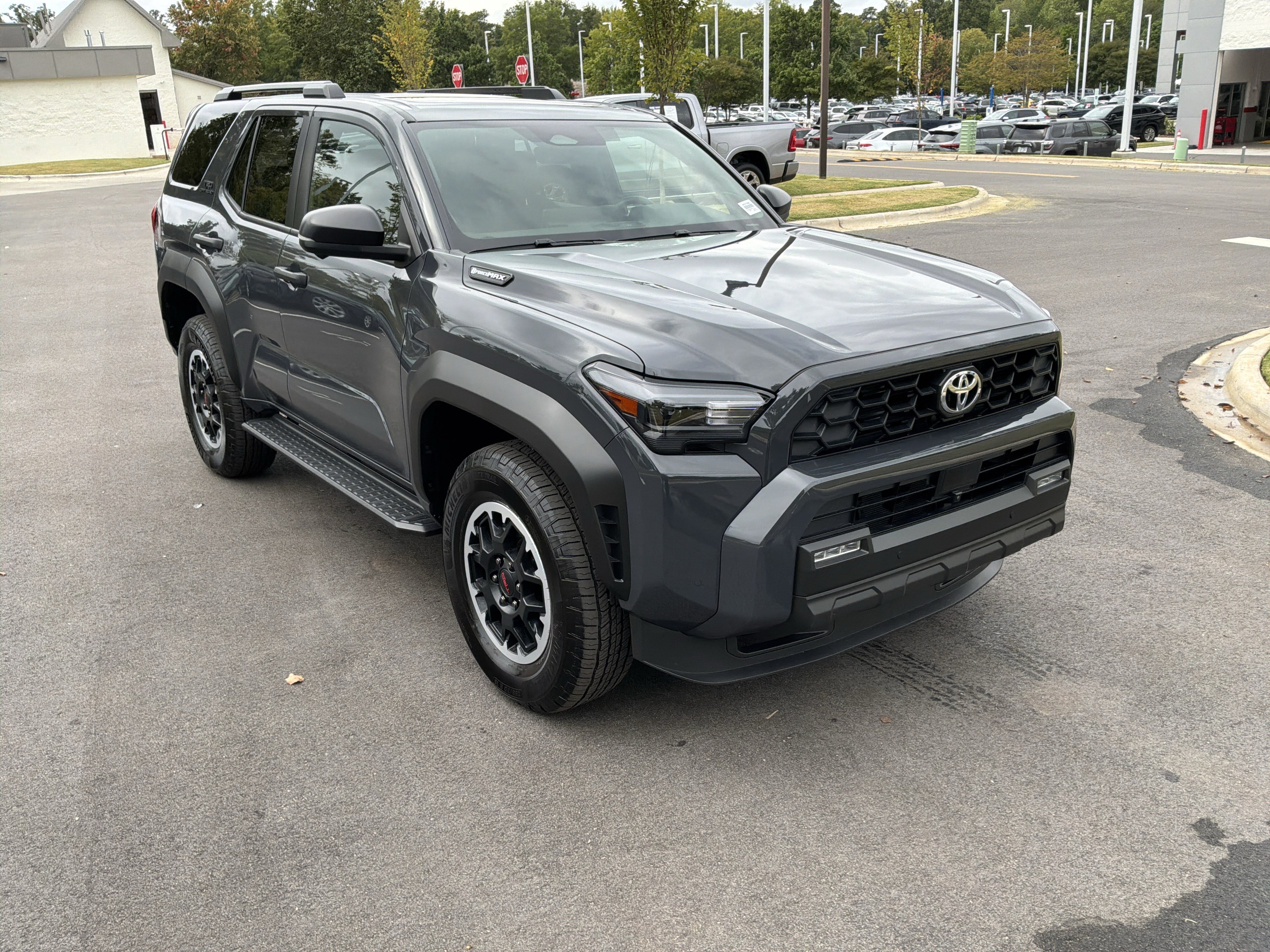 Used 2025 Toyota 4Runner TRD Off-Road Premium AWD/4WD image 2