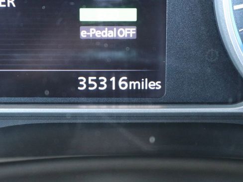 Used 2021 Nissan Leaf SV Plus image 55