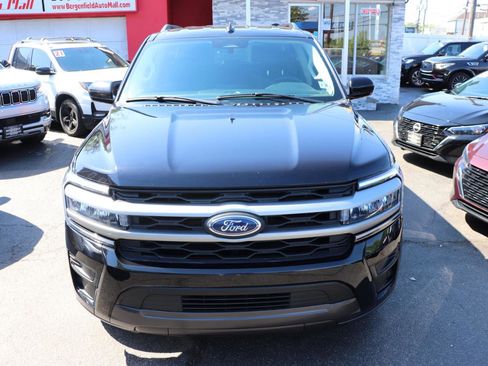 Used 2024 Ford Expedition XLT AWD/4WD image 9