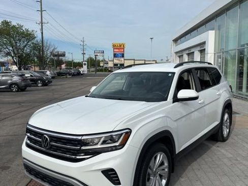 Used 2023 Volkswagen Atlas SE FWD image 16