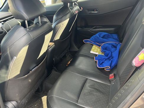 Certified 2019 Toyota C-HR Limited image 7