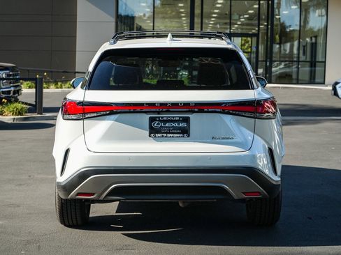 Used 2024 Lexus RX 350 Premium w/ Convenience Package FWD image 5