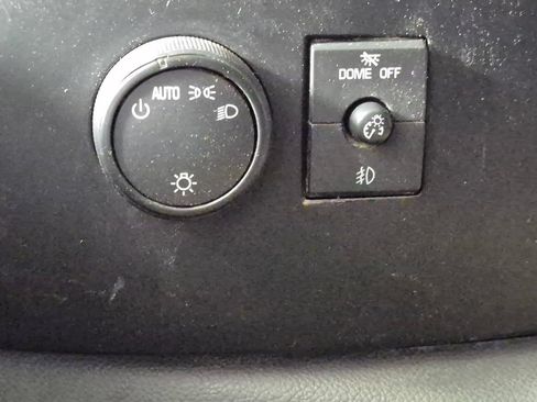 Used 2009 GMC Sierra 2500 W/T w/ Work Truck Preferred Package AWD/4WD image 17