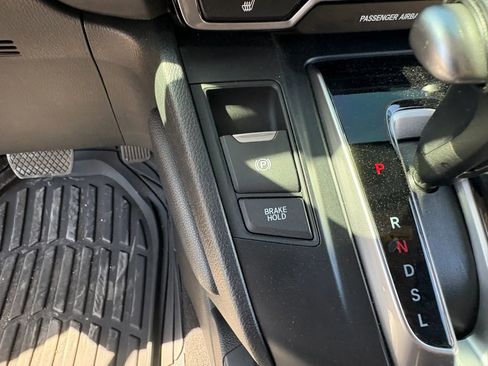 Used 2017 Honda CR-V Touring image 11