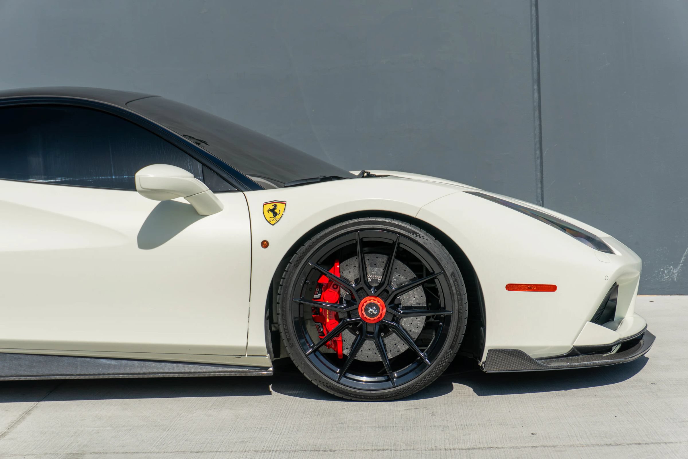 Used 2018 Ferrari 488 GTB RWD image 43