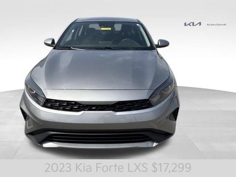 Certified 2023 Kia Forte LXS FWD image 3