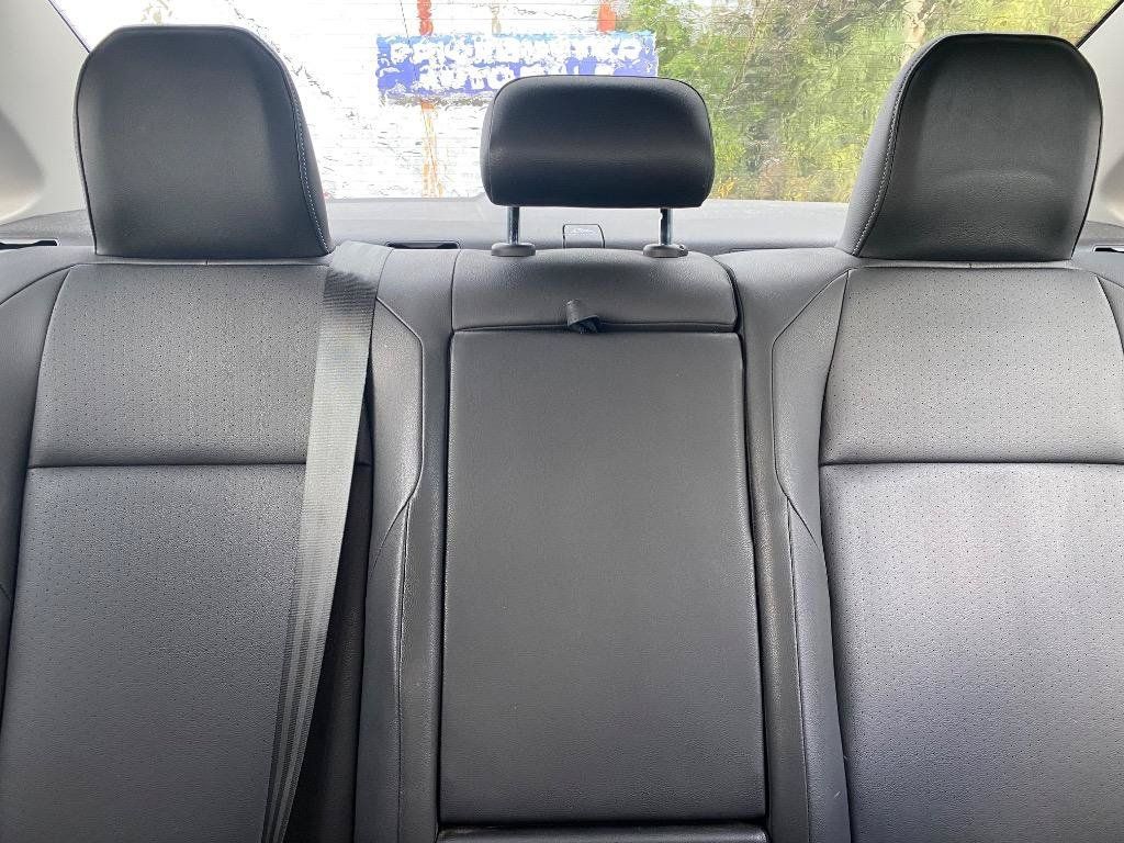 Used 2019 Volkswagen Jetta SE FWD image 34