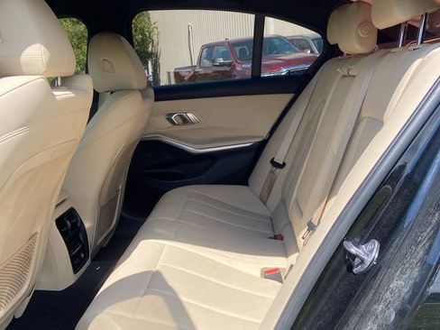 Used 2020 BMW 330i Sedan w/ Convenience Package RWD image 12