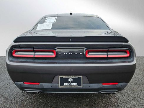 Used 2016 Dodge Challenger R/T Scat Pack w/ Leather Interior Group image 4