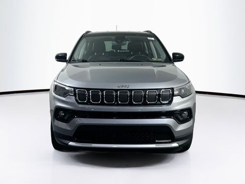 Used 2022 Jeep Compass Limited AWD/4WD image 2