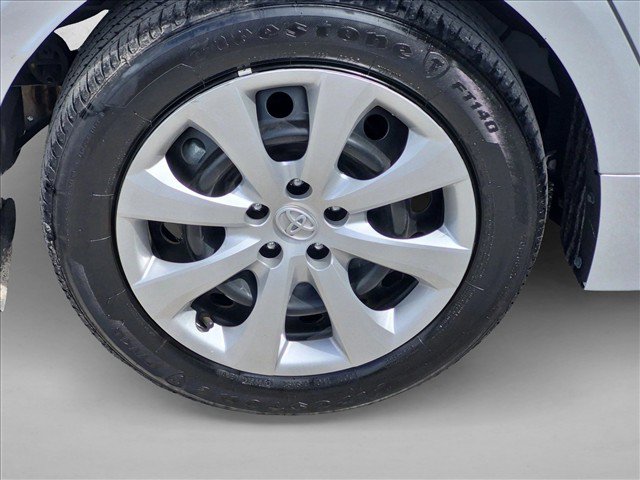 Used 2025 Toyota Corolla LE FWD image 20