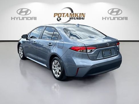 Used 2026 Toyota Corolla LE FWD image 7