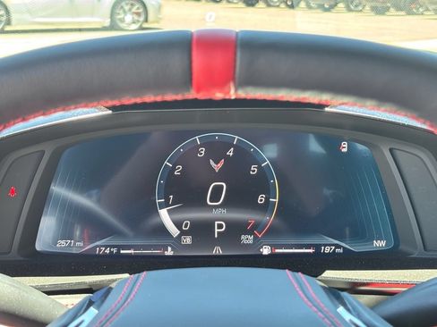 Used 2025 Chevrolet Corvette Stingray Premium Cpe w/ Z51 Performance Package RWD image 21