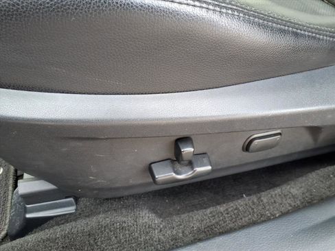 Used 2014 Subaru Outback 2.5i Limited image 21