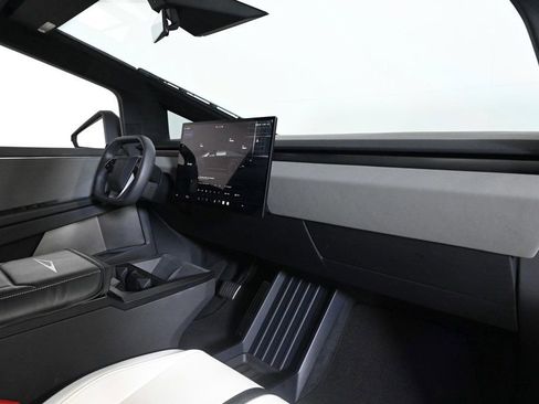 Used 2024 Tesla Cybertruck AWD Crew Cab image 13