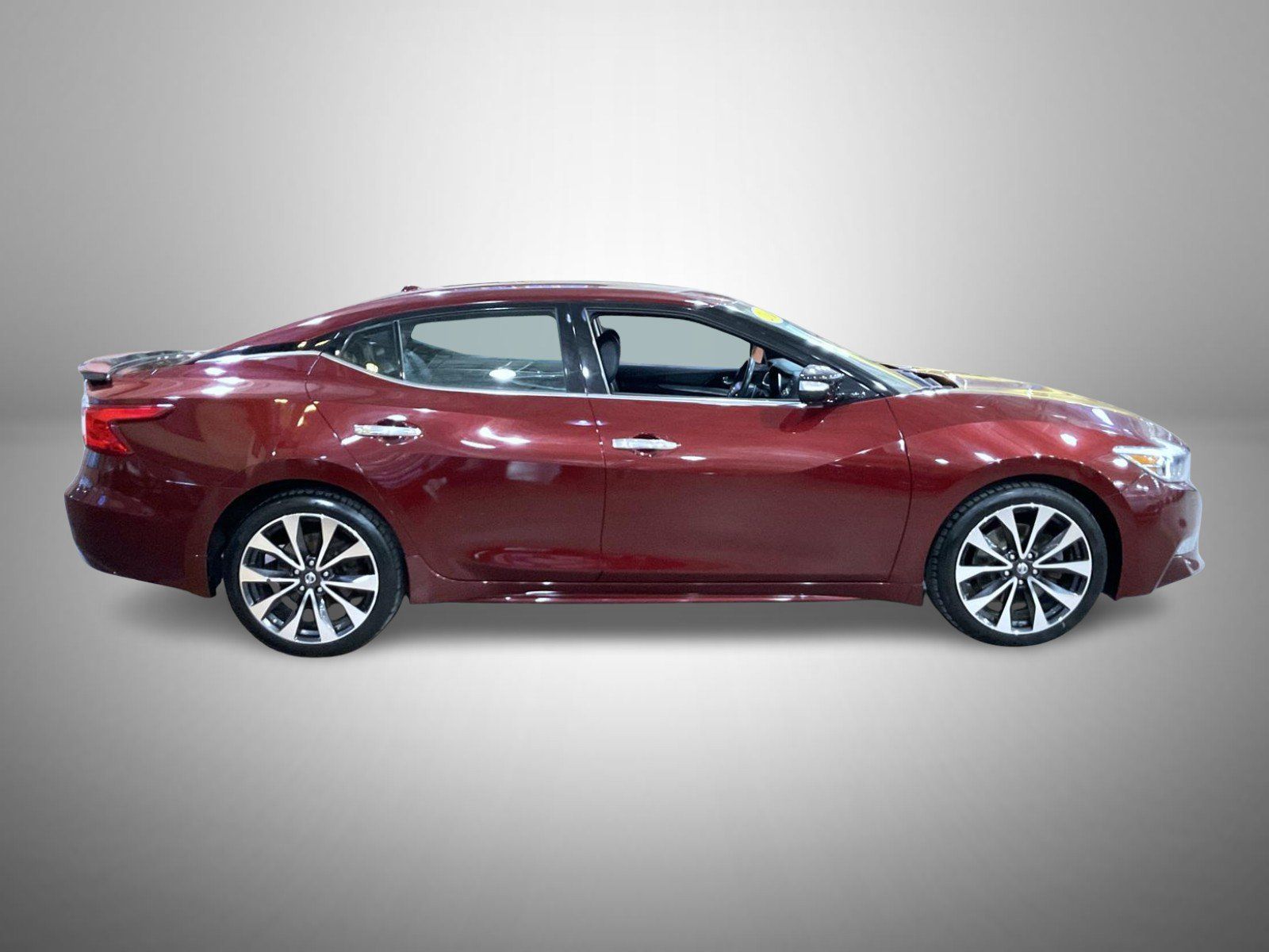 Used 2016 Nissan Maxima SR FWD image 4