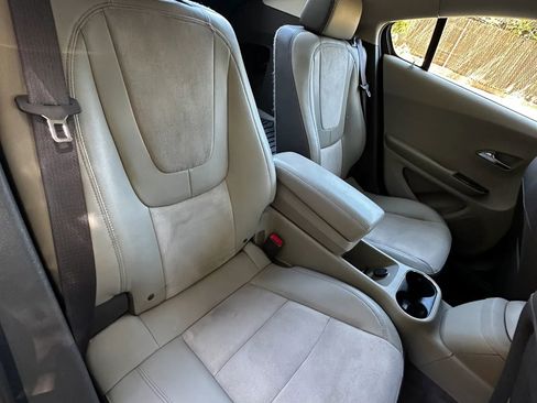 Used 2013 Chevrolet Volt Premium w/ Premium Trim Package image 21
