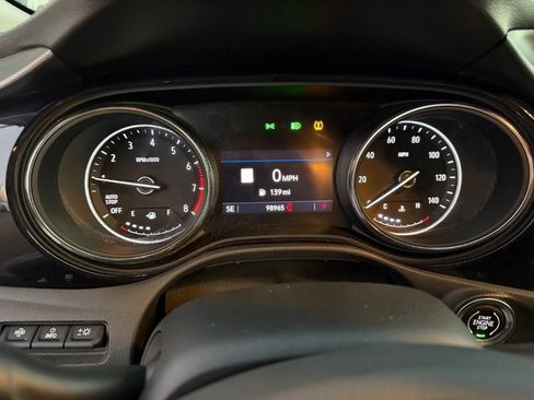 Used 2020 Buick Encore GX Essence w/ Advanced Technology Package image 11