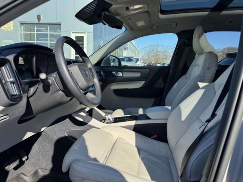 Certified 2023 Volvo XC40 B5 Plus w/ Driver Assist Package image 13