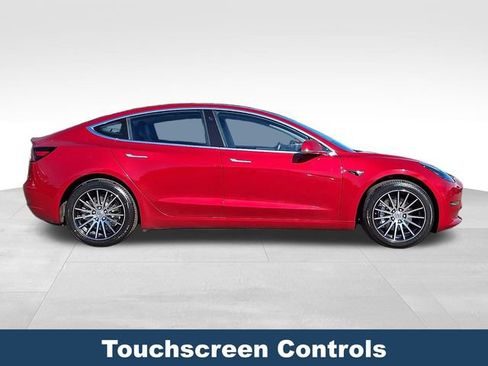 Used 2018 Tesla Model 3 Long Range image 9