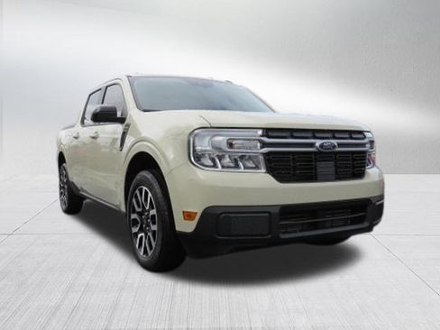 Used 2024 Ford Maverick Lariat image 9